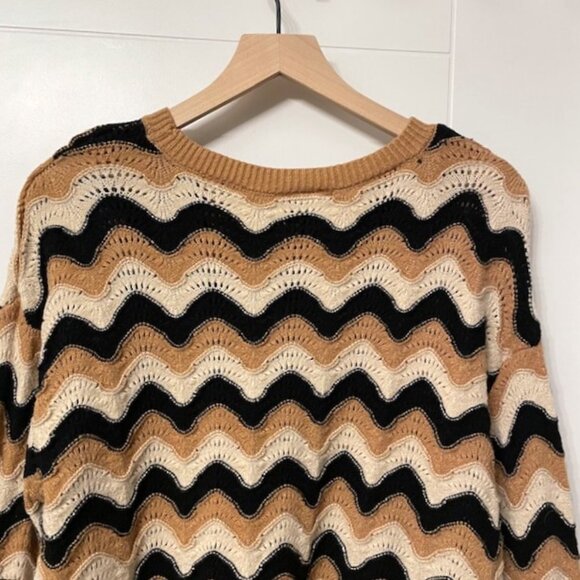 Lumiere Wavy Printed Chevron Knit Sweater Tan Cream Black Size Large - Picture 7 of 13